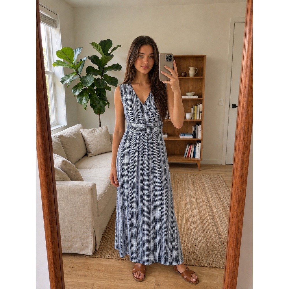 Talbots Womens Maxi Dress Size MP Navy White Chevron Resort Nautical Casual Chic - Picture 1 of 9